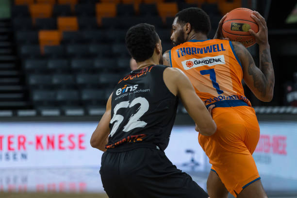 伟对球队的 伟对球队的